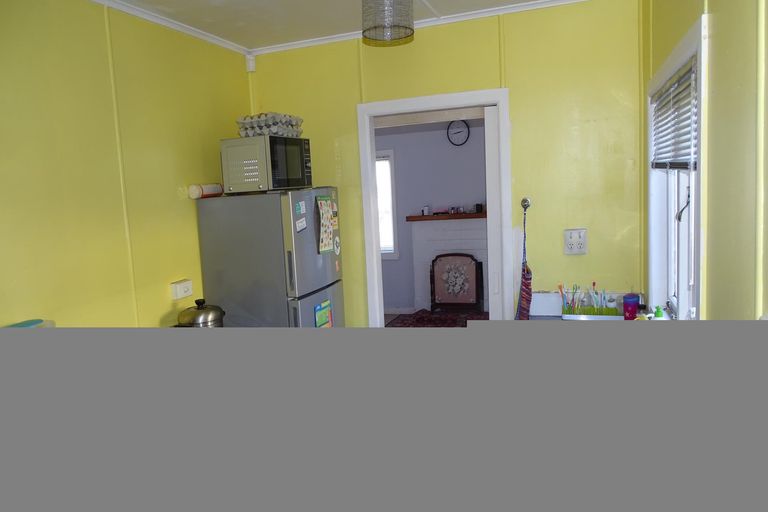 Photo of property in 11 Seddon Avenue, Papatoetoe, Auckland, 2104