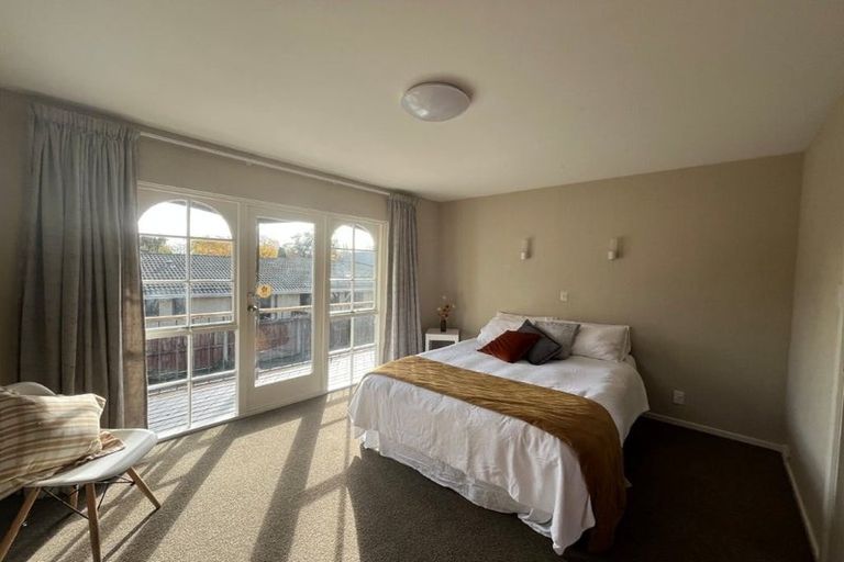 Photo of property in 16 Cashmere Road, Cashmere, Christchurch, 8022