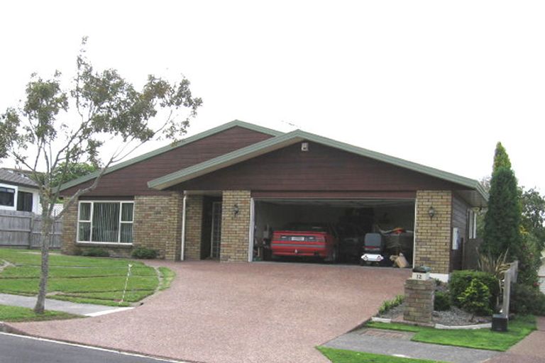 Photo of property in 12 Queen Natalie Place, Massey, Auckland, 0614