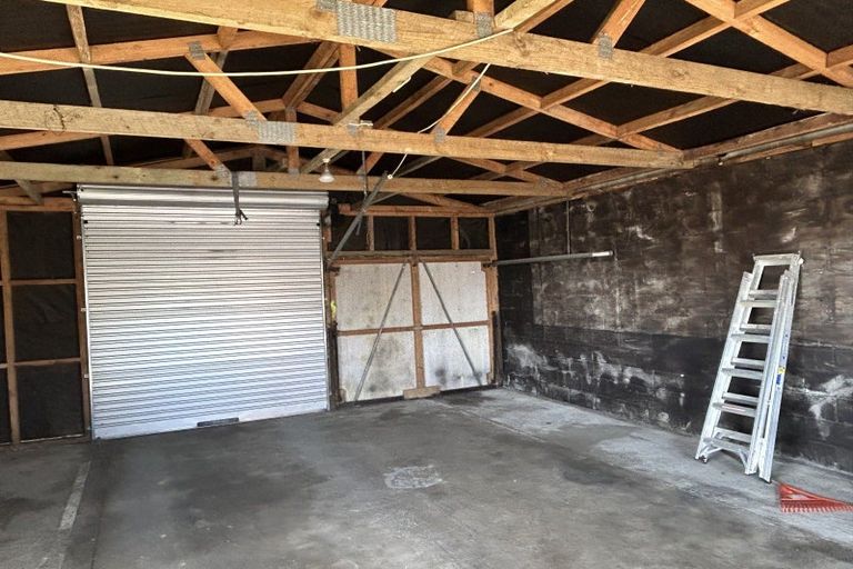 Photo of property in 16 Spiers Street, Kakanui, Oamaru, 9495