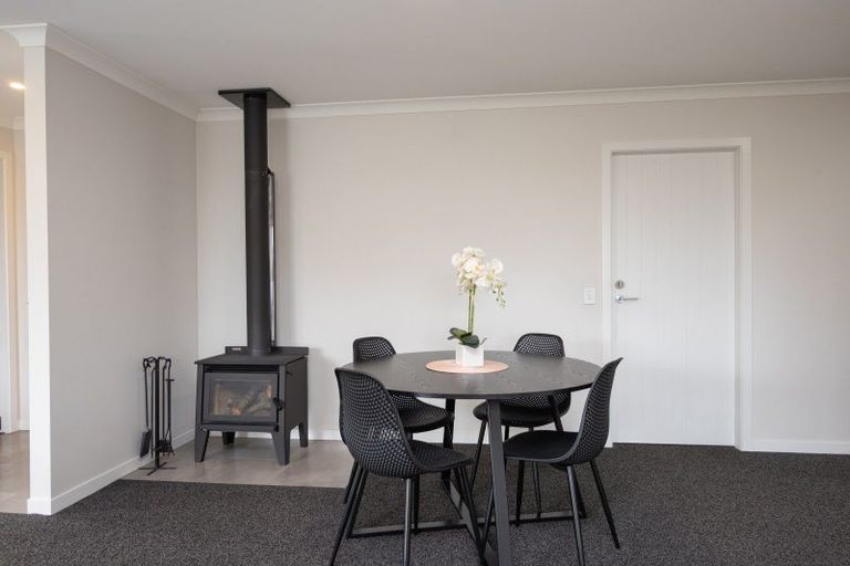 Photo of property in 9a Monckton Street, Feilding, 4702