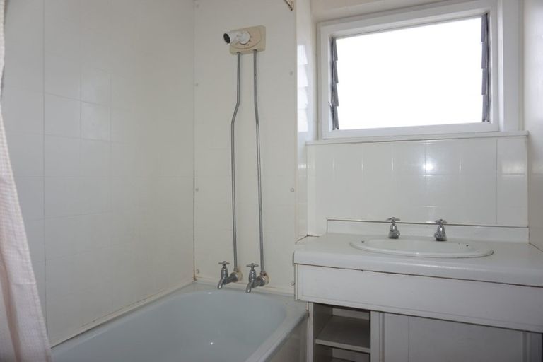 Photo of property in Garlinge Apartments, 14 Rhodes Street, Merivale, Christchurch, 8014