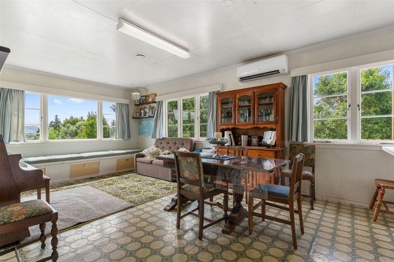 Photo of property in 16 View Street, Maungaturoto, 0520