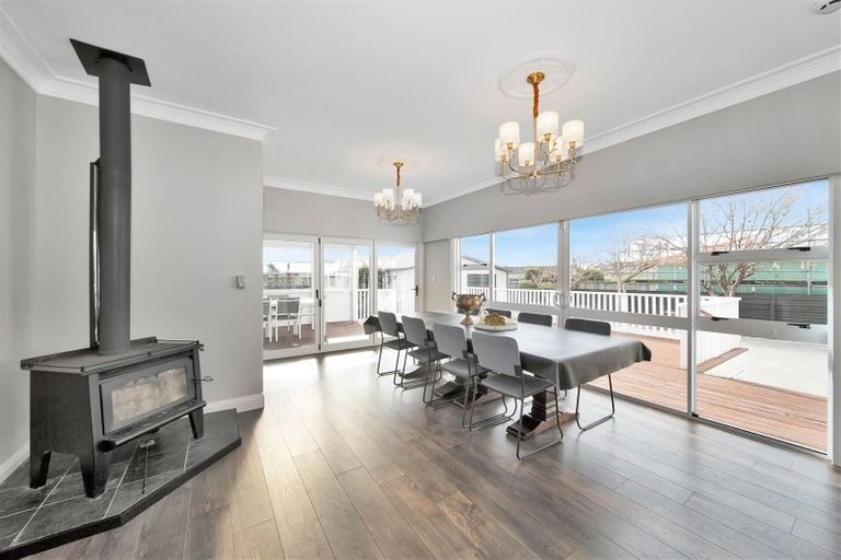 Photo of property in 45 Wilson Street, Hawera, 4610