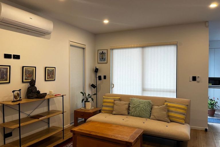 Photo of property in 701 Massey Road, Mangere, Auckland, 2022