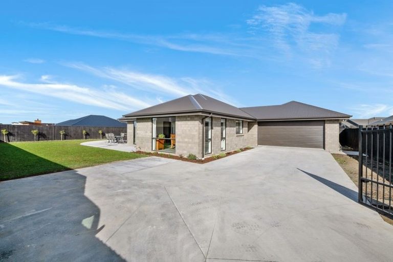 Photo of property in 18 Gracia Avenue, Rolleston, 7615