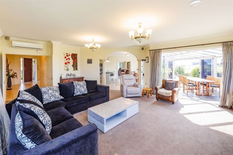 Photo of property in 47 Cummerfield Road, Foxton, 4891