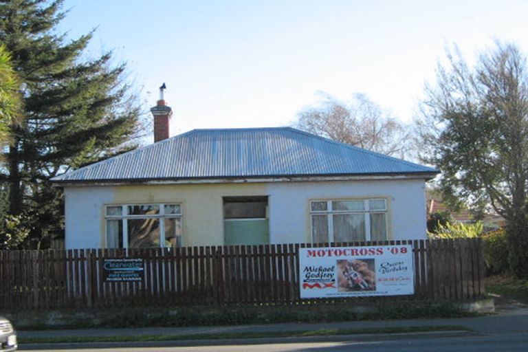 Photo of property in 815 Main North Road, Belfast, Christchurch, 8051