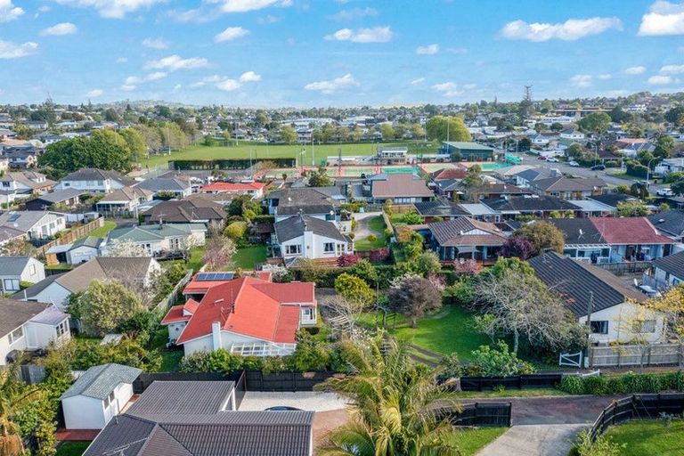 Photo of property in 70 Wellington Street, Howick, Auckland, 2014