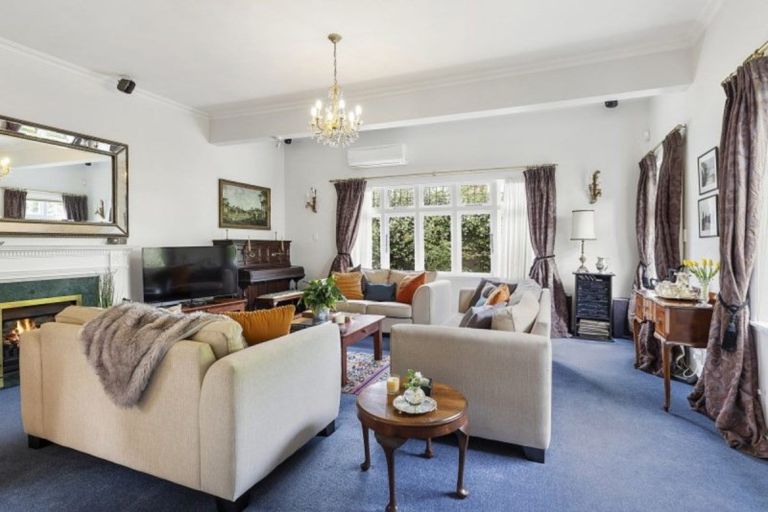 Photo of property in 8 Park Street, Thorndon, Wellington, 6011