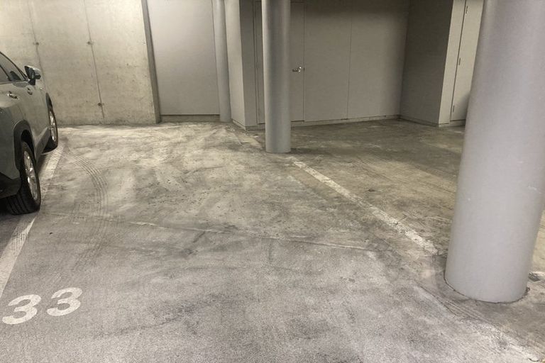 Photo of property in Pinnacle Apartments, E604/160 Victoria Street, Te Aro, Wellington, 6011