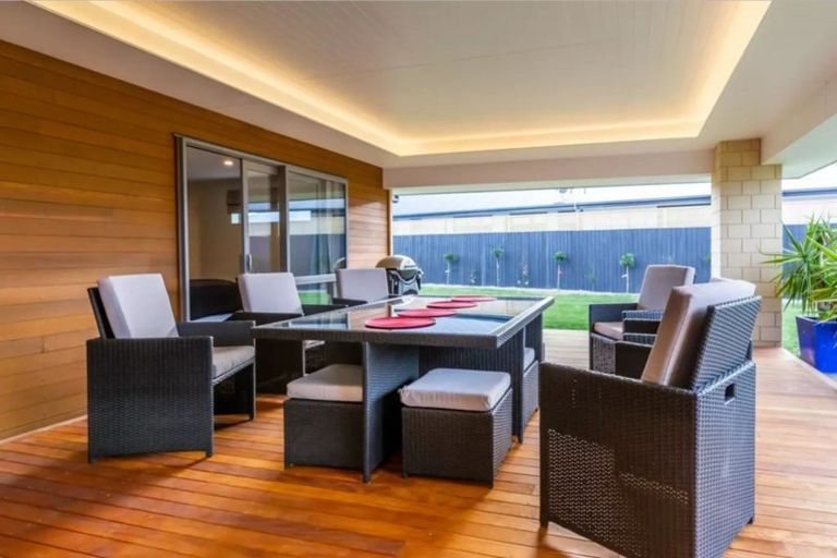 Photo of property in 50 Burnham School Road, Rolleston, 7614