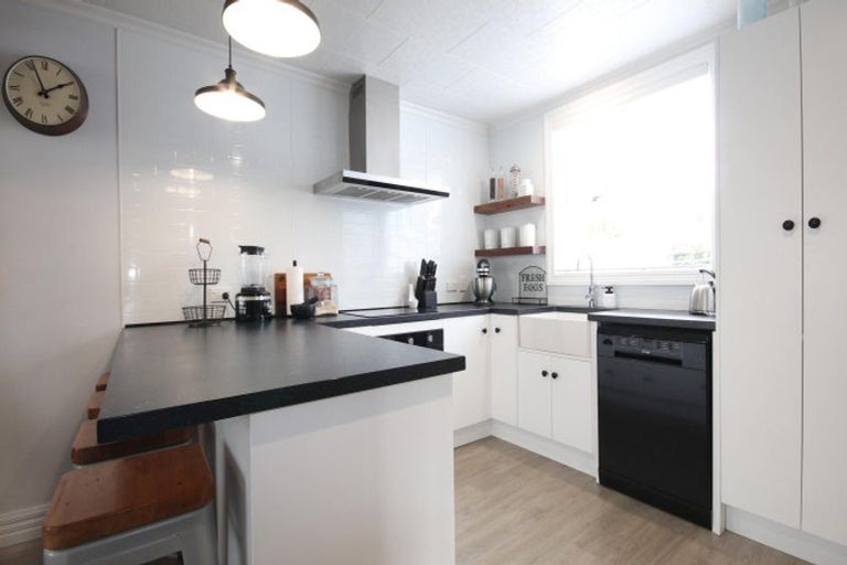 Photo of property in 74 Macmaster Street, Richmond, Invercargill, 9810