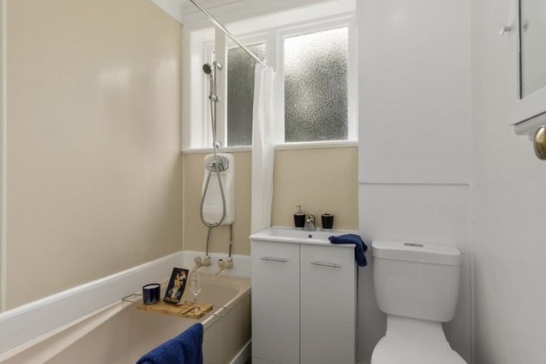 Photo of property in 3/28 Scholefield Street, Petone, Lower Hutt, 5012