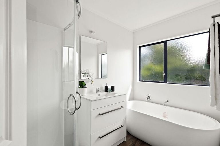 Photo of property in 2/8 Centennial Park Road, Wellsford, 0900