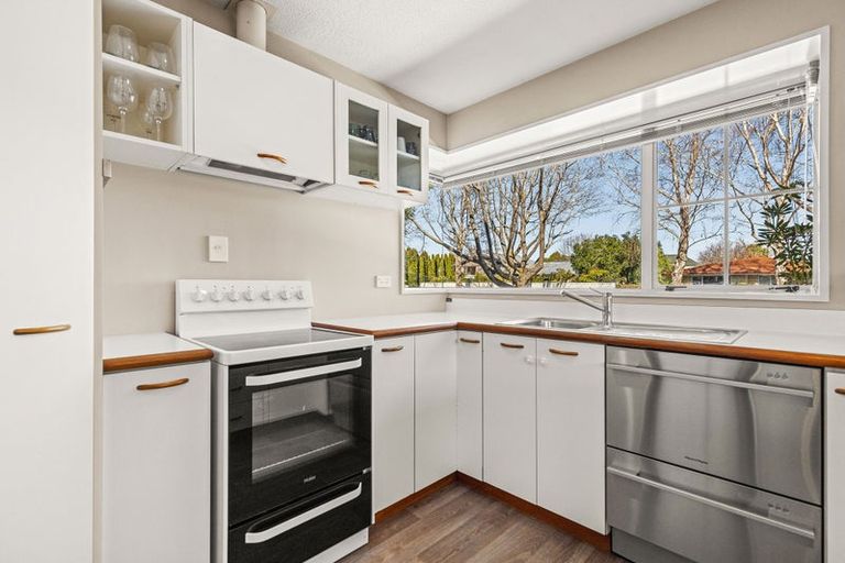 Photo of property in 2/18 Barnes Road, Redwood, Christchurch, 8051