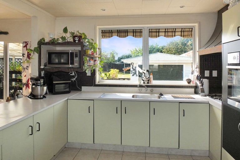 Photo of property in 11 Norbiton Road, Foxton, 4814