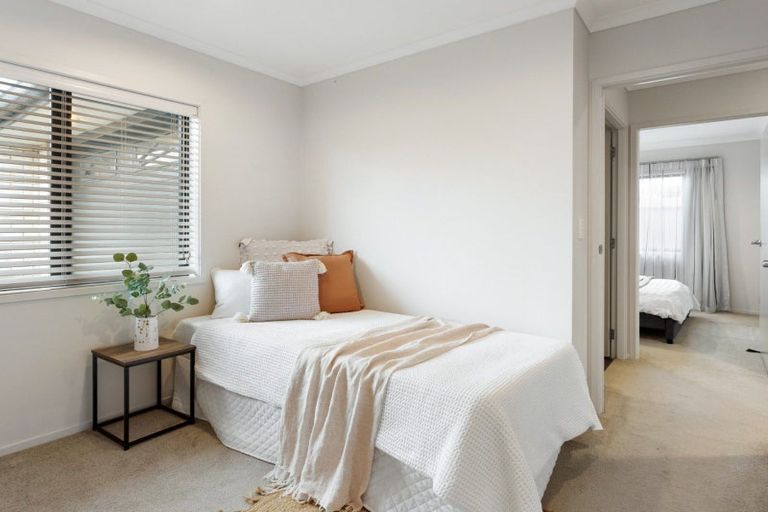 Photo of property in 405b Devonport Road, Tauranga South, Tauranga, 3112