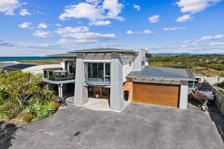 Photo of property in 155 Bream Bay Drive, Ruakaka, 0116
