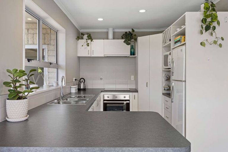 Photo of property in 7b Miro Street, Inglewood, 4330