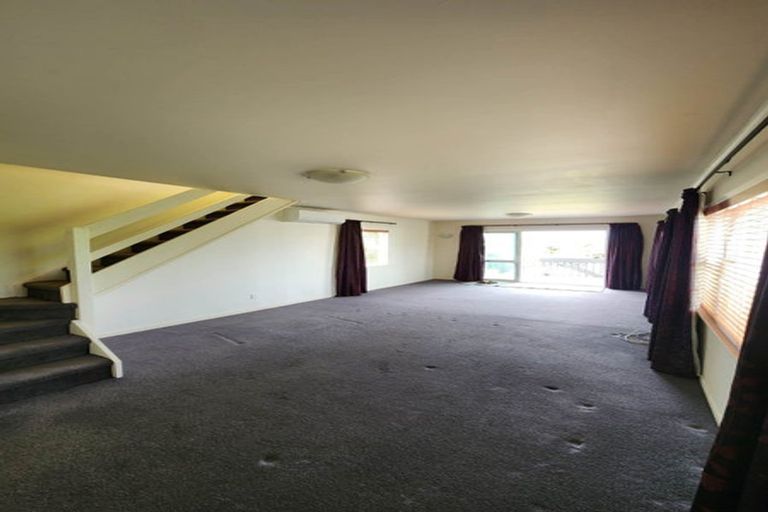 Photo of property in 302 Rangatira Road, Beach Haven, Auckland, 0626