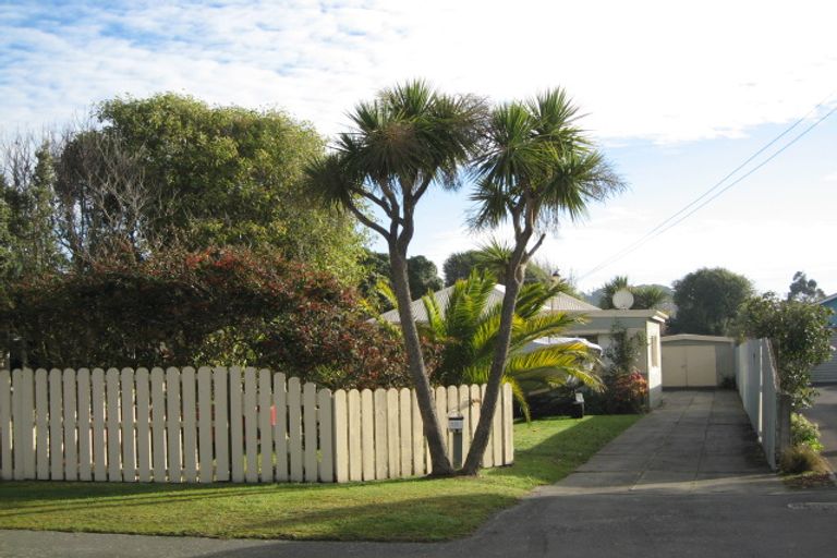 Photo of property in 10 Falcon Street, New Brighton, Christchurch, 8061