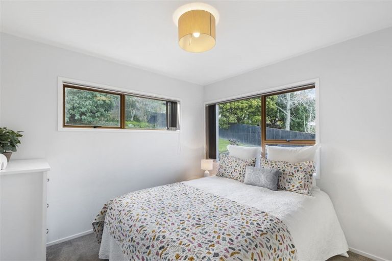 Photo of property in 54 Meadowvale Avenue, Forrest Hill, Auckland, 0620