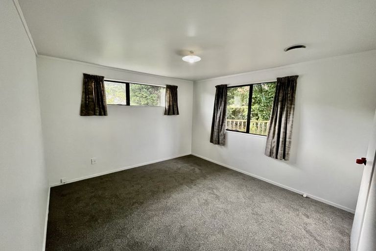 Photo of property in 1/138 Spinella Drive, Bayview, Auckland, 0629