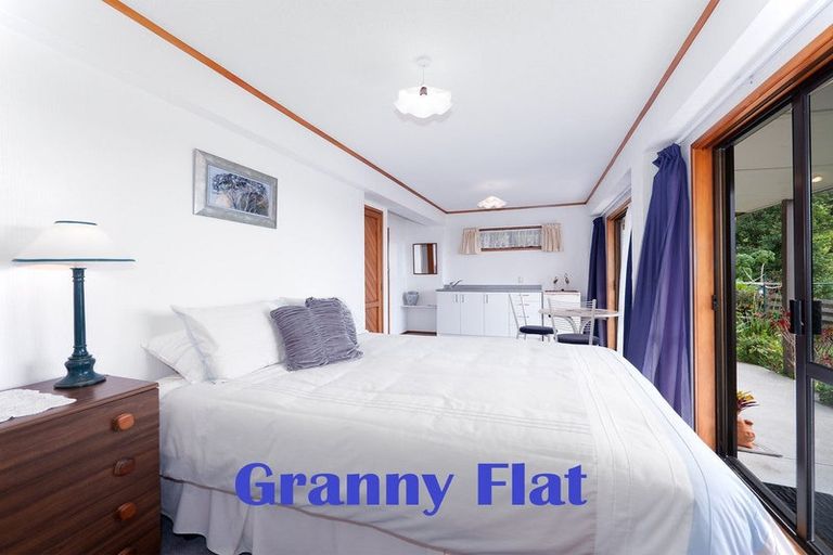 Photo of property in 5 Puketiro Place, Paihia, 0200