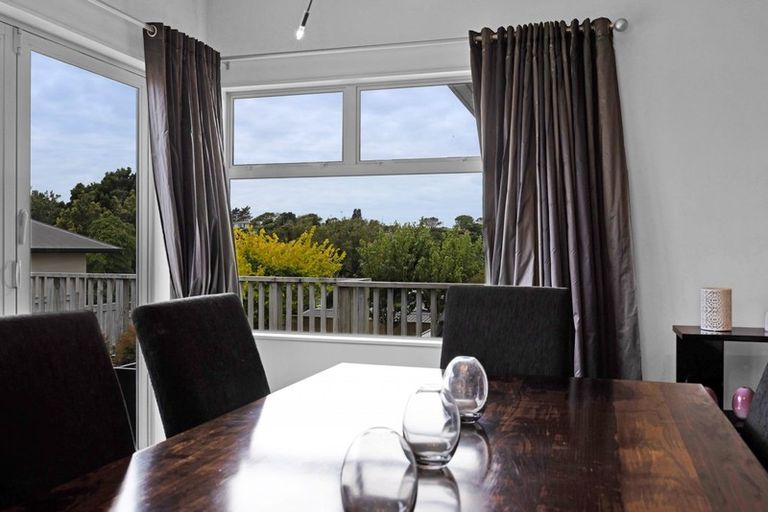 Photo of property in 188 Heta Road, Highlands Park, New Plymouth, 4312