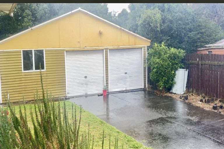 Photo of property in 42 Cape Road, Mangere, Auckland, 2022