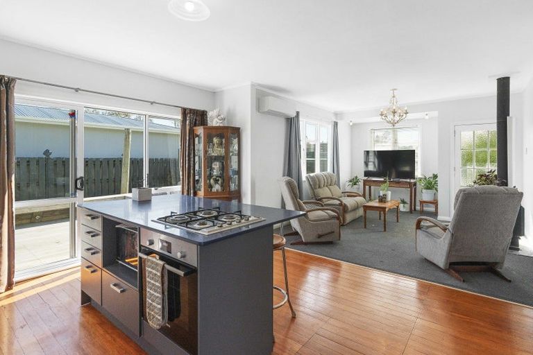 Photo of property in 4 Humphries Street, Greytown, 5712