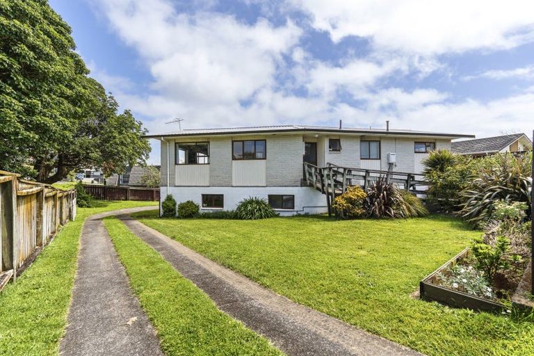 Photo of property in 5 Bronte Place, Whalers Gate, New Plymouth, 4310