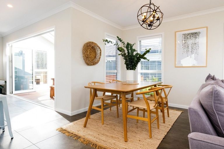 Photo of property in 14 Pukaki Place, Poraiti, Napier, 4112