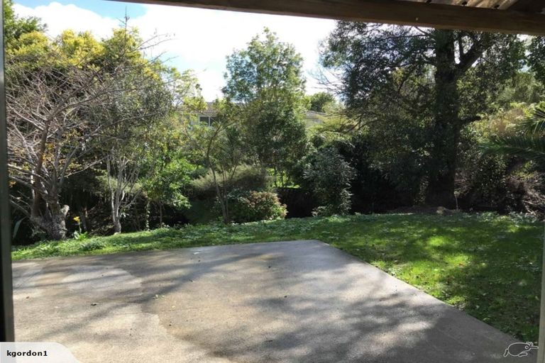 Photo of property in 29a Woodglen Road, Glen Eden, Auckland, 0602