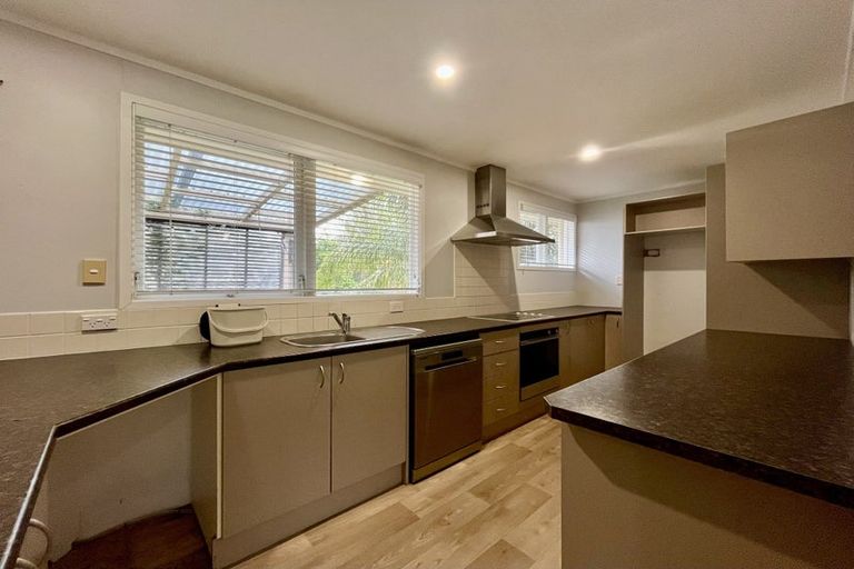 Photo of property in 32 Hythe Terrace, Mairangi Bay, Auckland, 0630