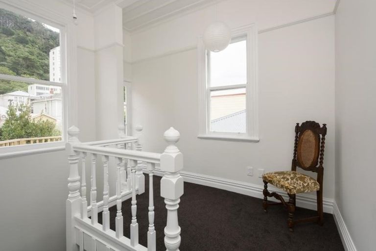 Photo of property in 132 Tinakori Road, Thorndon, Wellington, 6011