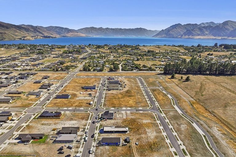 Photo of property in 37 Gillespie Street, Lake Hawea, 9382