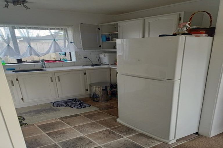 Photo of property in 1/34 Dale Crescent, Pakuranga, Auckland, 2010