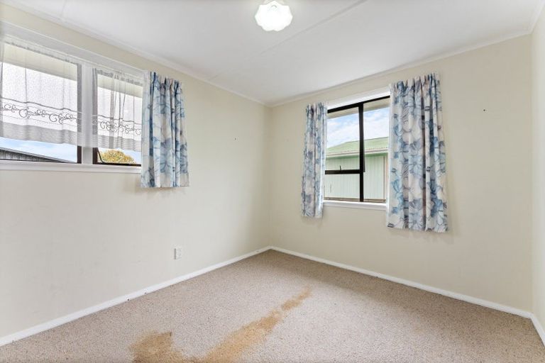 Photo of property in 8 Tudor Road, Pahiatua, 4910