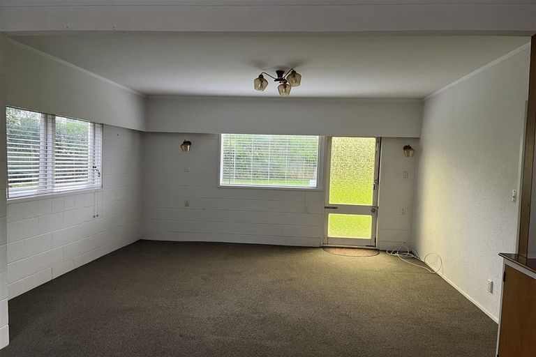 Photo of property in 9 La Perouse Street, Botany Downs, Auckland, 2010