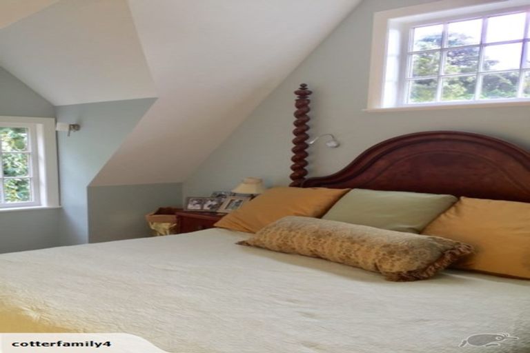 Photo of property in 10 Glen Road, Kelburn, Wellington, 6012