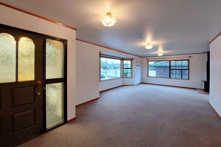 Photo of property in 33 Everglade Drive, Goodwood Heights, Auckland, 2105