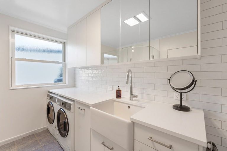 Photo of property in 1 Frances Street, Waikanae Beach, Waikanae, 5036