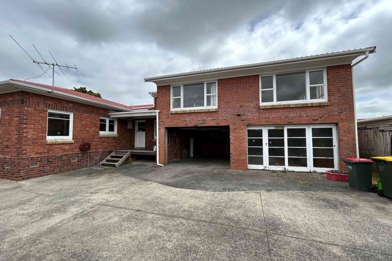 Photo of property in 1/168 Rangitoto Road, Papatoetoe, Auckland, 2025