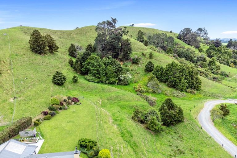 Photo of property in 122 Mickell Road, Hautere, Otaki, 5582