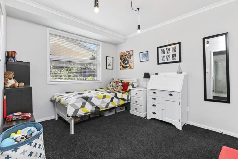 Photo of property in 17 Drabble Crescent, Papamoa Beach, Papamoa, 3118