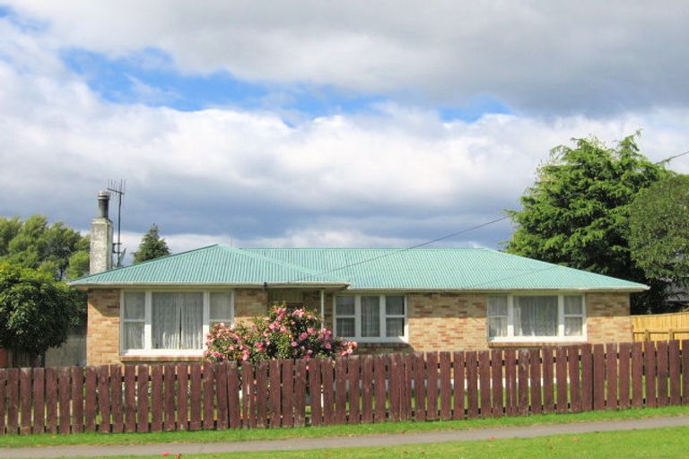Photo of property in 18 Hinemoa Avenue, Taupo, 3330