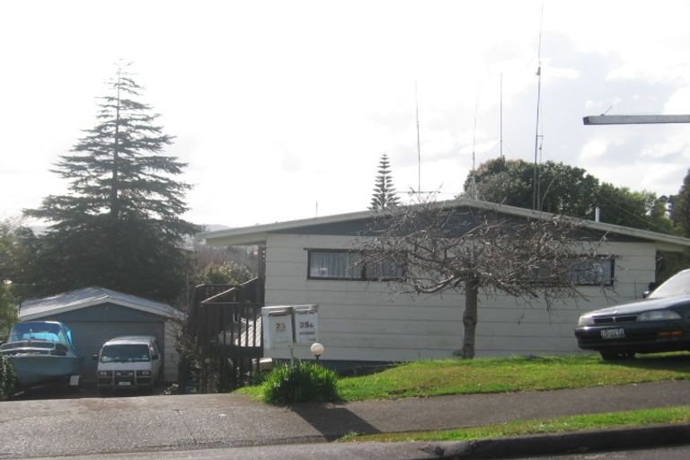 Photo of property in 25 Barberton Terrace, Red Hill, Papakura, 2110