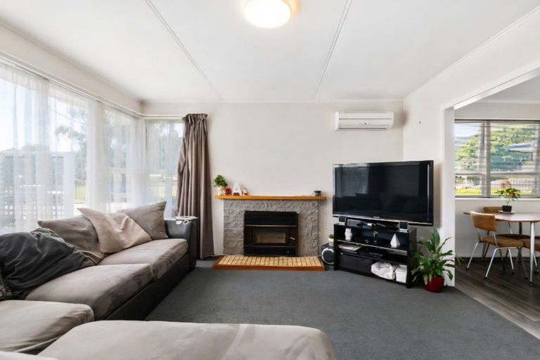 Photo of property in 27 Kent Street, Picton, 7220